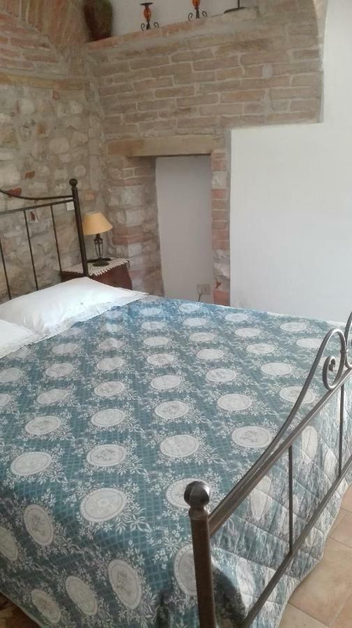 Agriturismo Cerquaglia Villa Todi Bagian luar foto